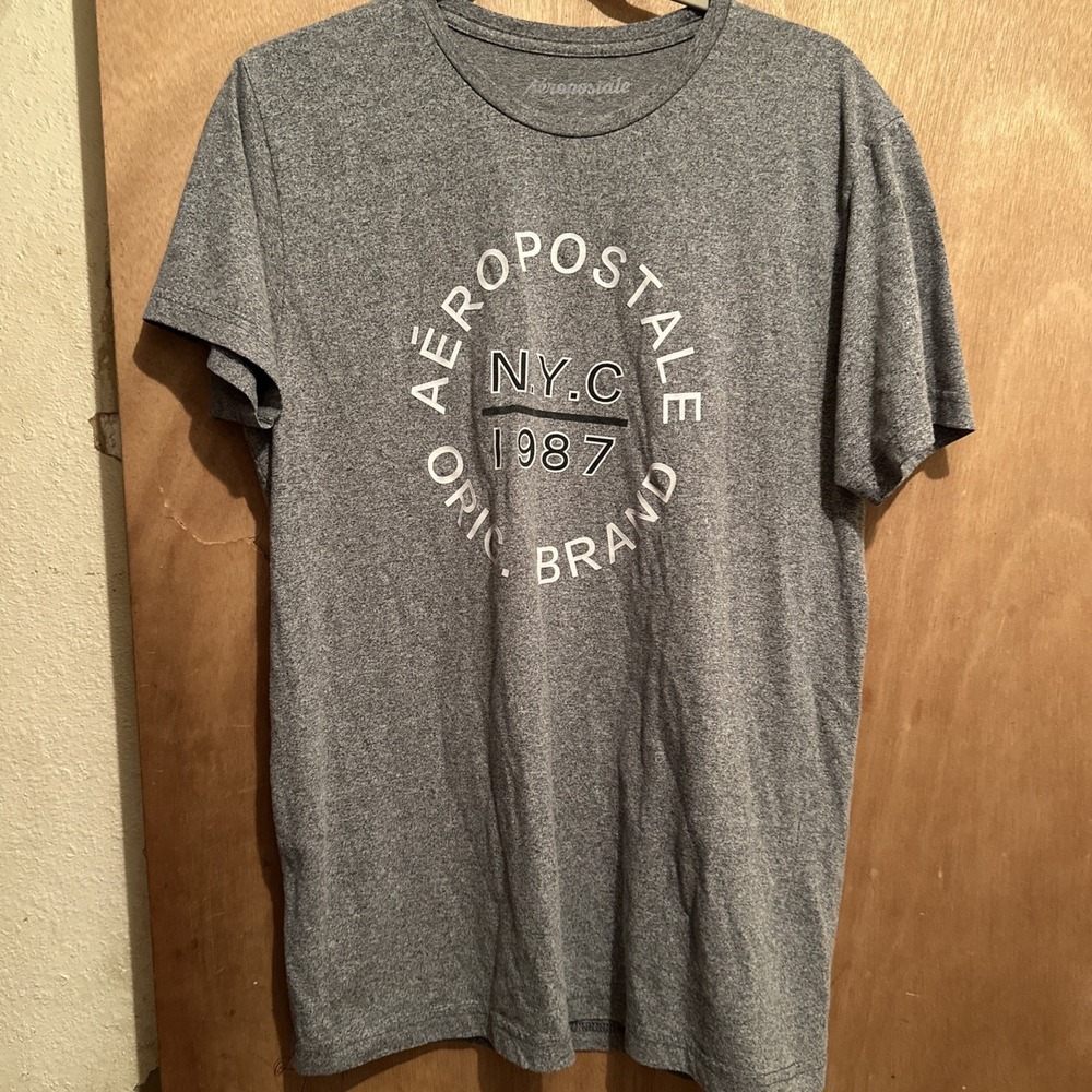 Men's Aeropostale T-shirt gray size Large